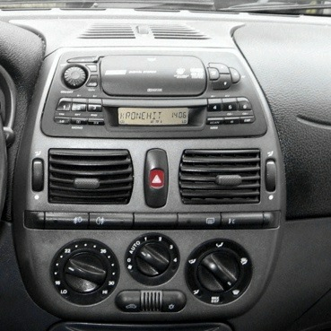Intro RFI-N02 - Переходная рамка Fiat Bravo