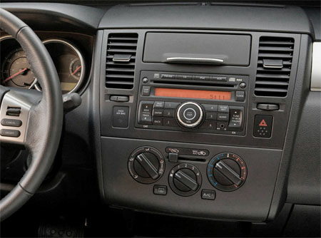 Incar RNS-FC158 - Переходная рамка NISSAN Tiida 2004-2011 (пр/лев руль), 9″ BLACK