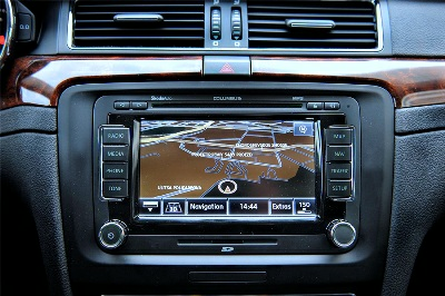 Переходная рамка AVIS AVS500FR для SKODA SUPERB, 2DIN (#114)