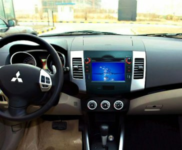 Переходная рамка AVIS AVS500FR для MITSUBISHI OUTLANDER XL, 2DIN (#093)