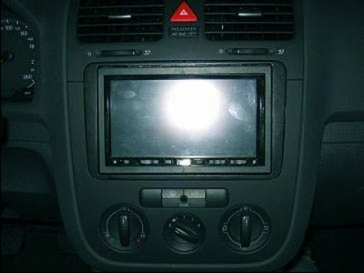Переходная рамка AVIS AVS500FR для VOLKSWAGEN GOLF 5 / TOURAN / PASSAT B6 / TIGUAN / JETTA, 2DIN (#146)