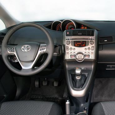 Intro RTY-N39R - Переходная рамка Toyota Verso 2009+