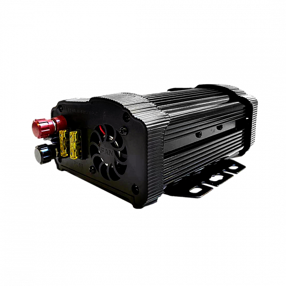 Artway AI-3001 <br/> Преобразователь напряжения Artway AI-3001 — устройство для преобразования входного постоянного напряжения 12В в переменное напряжение 220В 50 Гц на выходе. <br />
  <br />
 ВНИМАНИЕ: выходная волна - модифицированный синус! <br />
  <br />
 Евророзетка предназначена практически для всех бытовых приборов <br />
 Встроенный USB порт <br />
 Питает цифровую, бытовую технику, освещение и другие приборы <br />
 Защита от понижения входного напряжения, перегрузки <br />
 Защита от перегрева и короткого замыкания <br />
 Компактные габариты и малый вес. <br />
  <br />