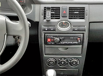 Incar RLA-FC404 - Переходная рамка LADA Priora 2014-2018, 9″ GRAY  (тип1)