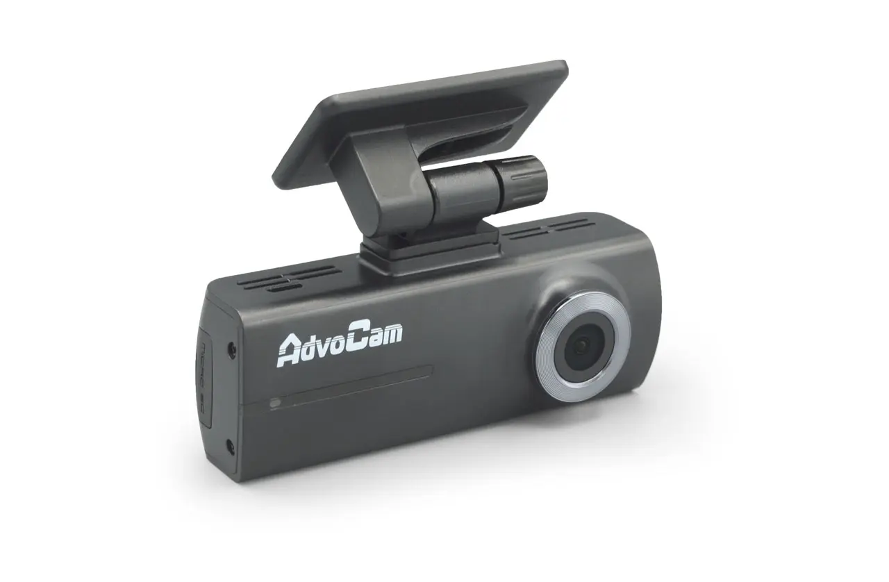 AdvoCam W101 <br/><br />
Автомобильный видеорегистратор AdvoCam-W101<br />
<br />
 - Четырехэлементный, материал линз — стекло, угол обзора 130°,  - F2.2<br />
 - Матрица    OmniVision OV2735 CMOS 2 Mpxl<br />
 - Синхронизация По WiFi cо смартфоном под управлением iOS и Android<br />
 - Фото JPG формат, разрешение 2 Mpxl<br />
 - Выход micro USB 12-24В/1А<br />