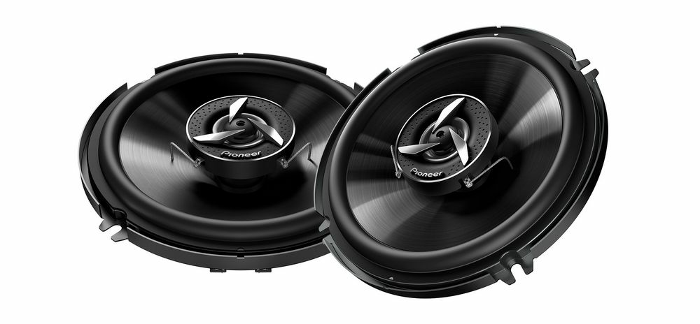 Акустика коаксиальная Pioneer TS-6521F. 16.5 см (6.5 дюйм.), Мощность динамиков 50 Вт (номинальная), 350 Вт (максимальная).