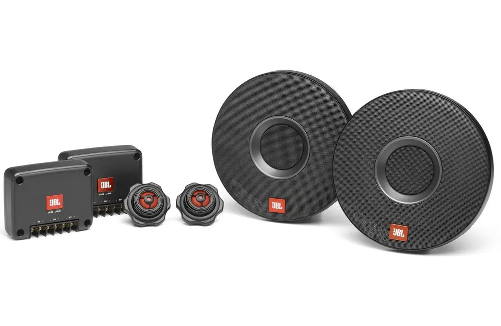 Акустика компонентная JBL Club 605CSQ. 16.5 см (6.5 дюйм.), Мощность динамиков 75 Вт (номинальная), 225 Вт (максимальная).