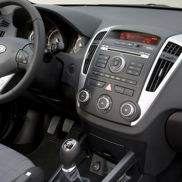 Intro RKIA-N26 - Переходная рамка Kia Ceed