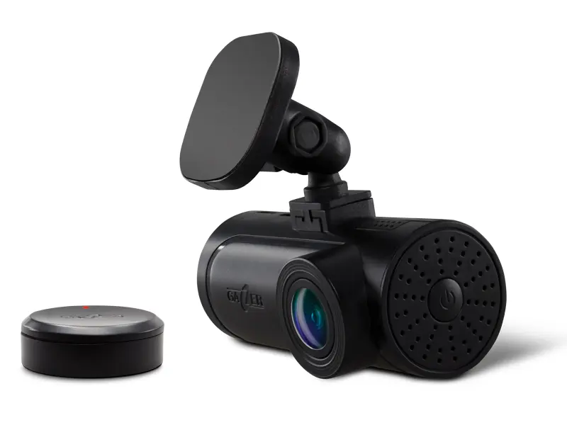Gazer F730 <br/>Full HD видеорегистратор с возможностью диагностики неисправностей автомобиля. Оснащен GPS , Wi-Fi и матрицей Sony Exmor с углом обзора 170°. Поддерживает карты памяти до 256 GB – хранит до 80 часов видео. Помогает отслеживать состояние автомобиля между техосмотрами. Подключается ко второй выносной камере. Ведет охранную съемку. Поддерживает работу с приложением Gazer Dashcam IoV. Проецирует экран смартфона на лобовое стекло. Комплектуется беспроводной кнопкой для моментальных снимков во время езды.<br />
<br />
Особенности и функции:<br />
 - Подключение питания и диагностика автомобиля по OBD II разъему<br />
 - GPS с фиксацией маршрутов и отображением их на карте<br />
 - ADAS второго поколения, включая FCWS и LDWS<br />
 - SpeedCam* функция предупреждения об объектах на дороге<br />
 - Возможность сохранения записей в социальную сеть Gazer и данных о поездке в облако<br />
 - Wi-Fi с приложением «Gazer Dashcam IoV» для Android и iPhone<br />
 - Режим Head-UP Display с проекцией на лобовое стекло<br />
 - Full HD c углом обзора 170°, сенсор Sony Exmor и WDR<br />
 - Охранная запись на парковке и G-сенсор<br />
 - Беспроводная кнопка экстренной защиты записей<br />
 - Поддержка карт памяти до 256 Gb