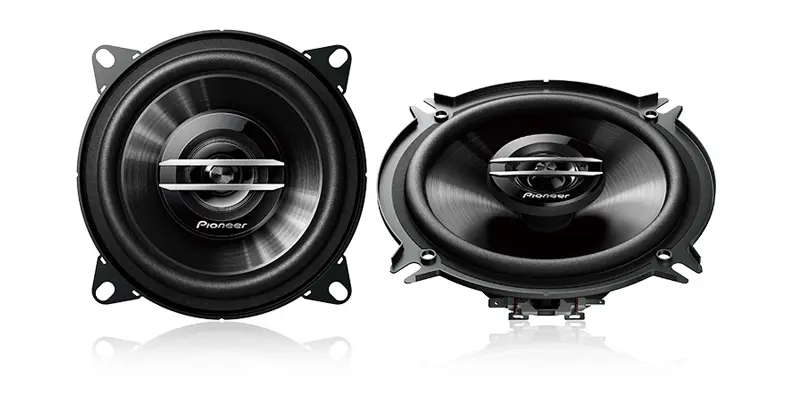 Акустика коаксиальная Pioneer TS-G1020S. 10 см (4 дюйм.), Мощность динамиков 30 Вт (номинальная), 210 Вт (максимальная).