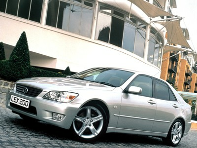 Переходная рамка AVIS AVS500FR для LEXUS IS200, 2DIN (#071)