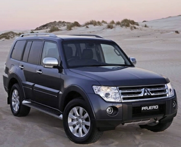 Переходная рамка AVIS AVS500FR для MITSUBISHI PAJERO 4, 2DIN (#094)