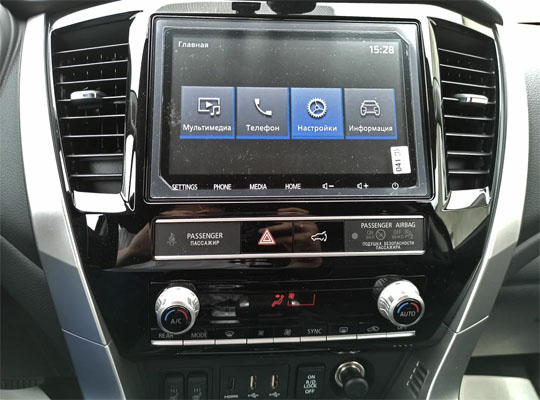 Incar DTA4-6117 - штатная магнитола Mitsubishi Pajero Sport 21+