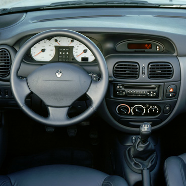 Intro RFR-N06 - Переходная рамка Renault Megane