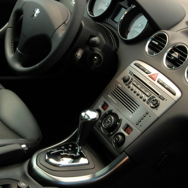 Intro RFR-N24 - Переходная рамка Peugeot 308, 408 (Silver)