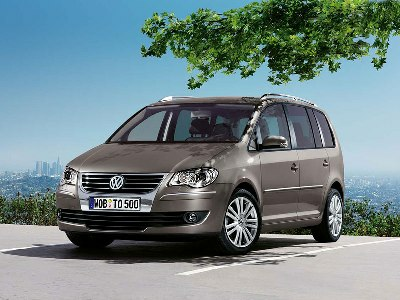 Переходная рамка AVIS AVS500FR для VOLKSWAGEN GOLF 5 / TOURAN / PASSAT B6 / TIGUAN / JETTA, 2DIN (#146)