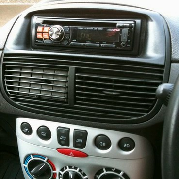 Intro RFI-N03 - Переходная рамка Fiat Punto