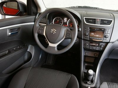 Переходная рамка AVIS AVS500FR для SUZUKI SWIFT (2011-...), 2DIN (#125)