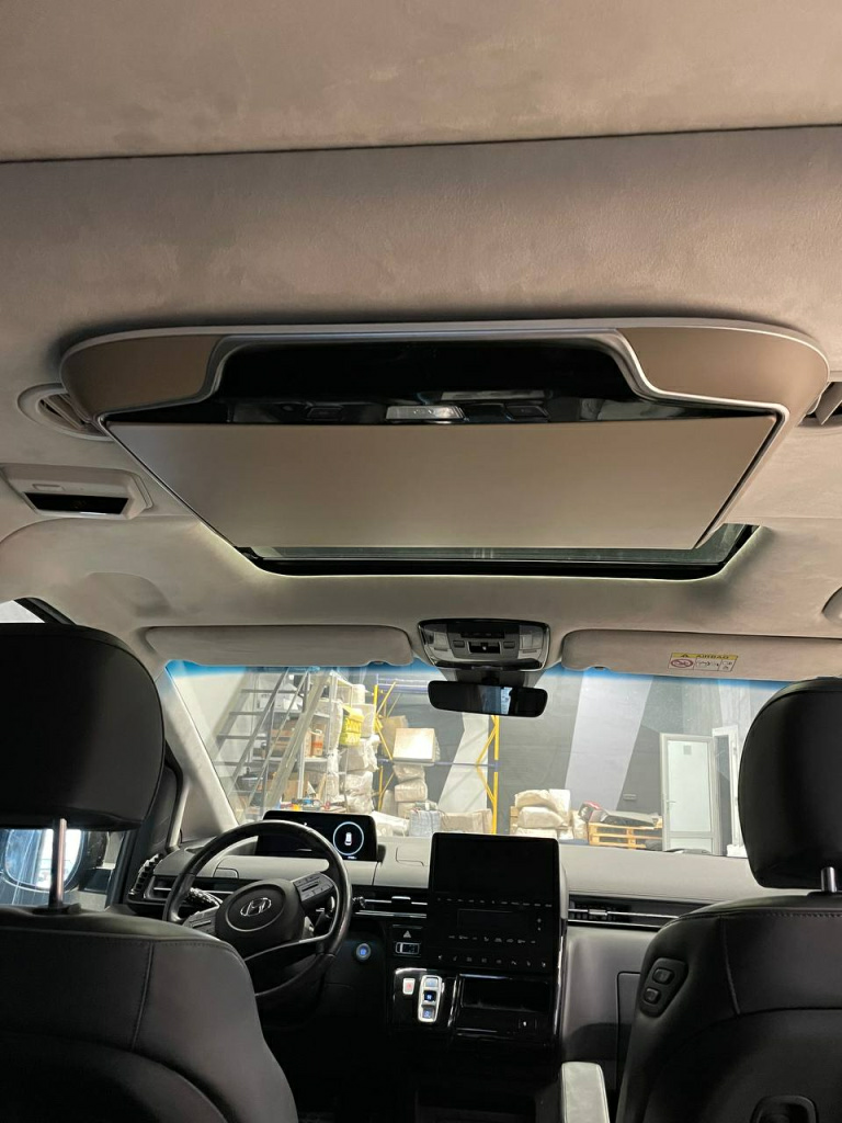  потолочный монитор в Hyundai Staria