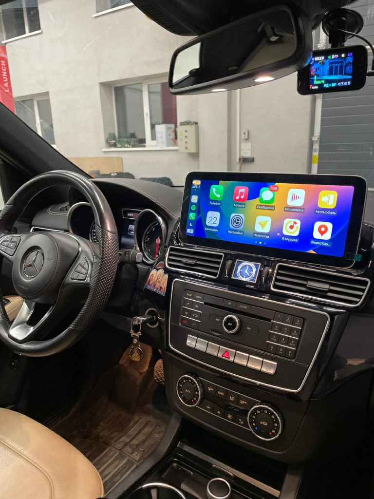 автомагнитола в Mercedes GLS