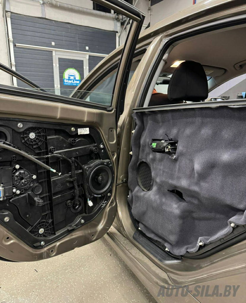 шумоизоляция дверных карт в Hyundai шумоизоляция дверных карт в Hyundai