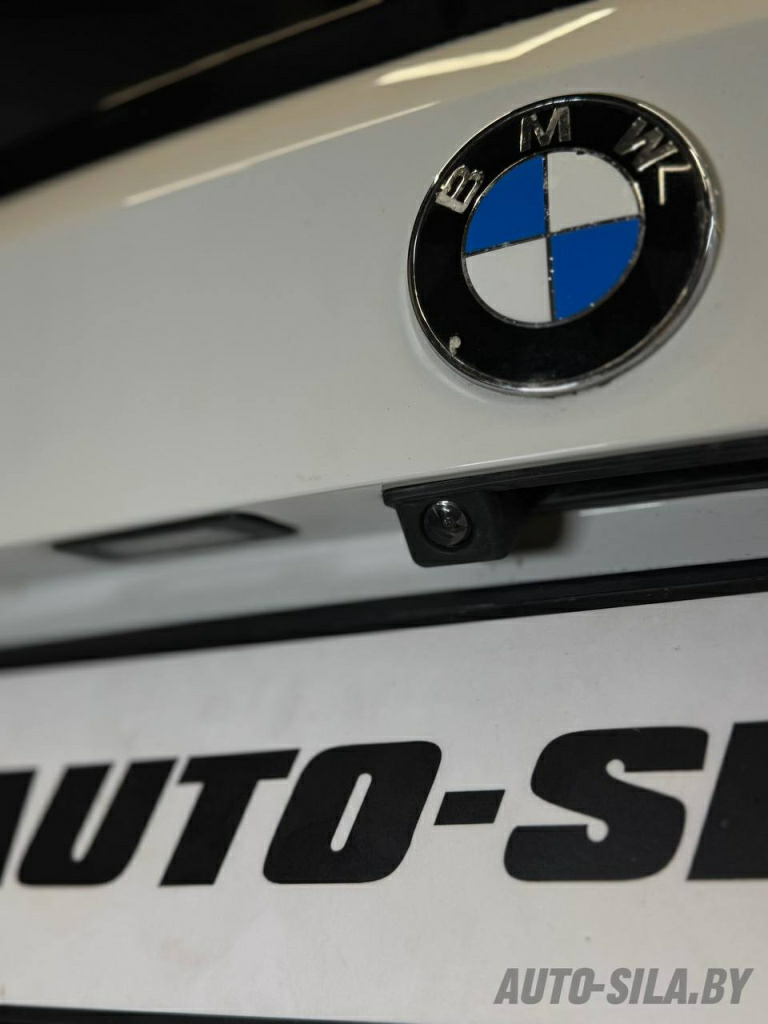 камера заднего вида в BMW E92
