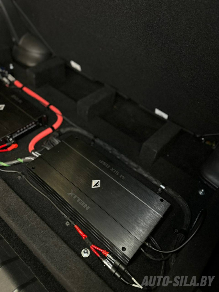 шестиканальный усилитель Helix M Six DSP