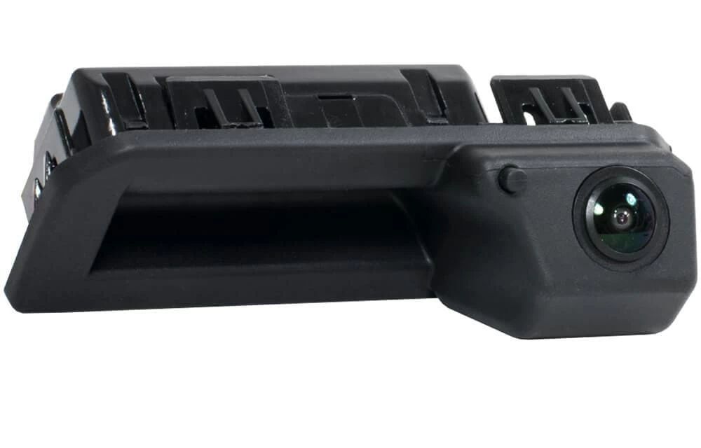 AVEL AVS327CPR (192w AHD/CVBS) с омывателем и переключателем HD и AHD для автомобилей AUDI/ SKODA/ VOLKSWAGEN